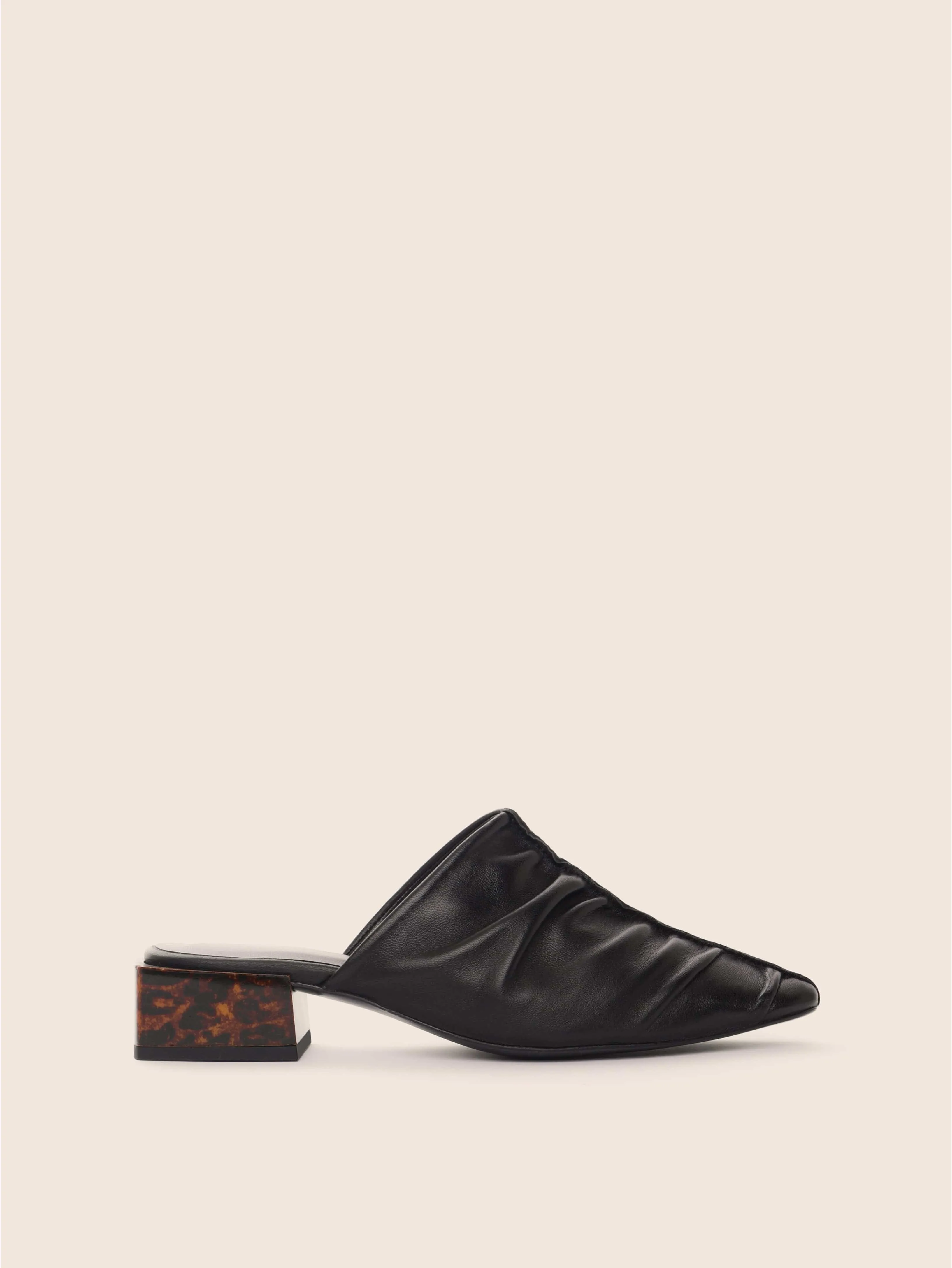 Amora Black Mule