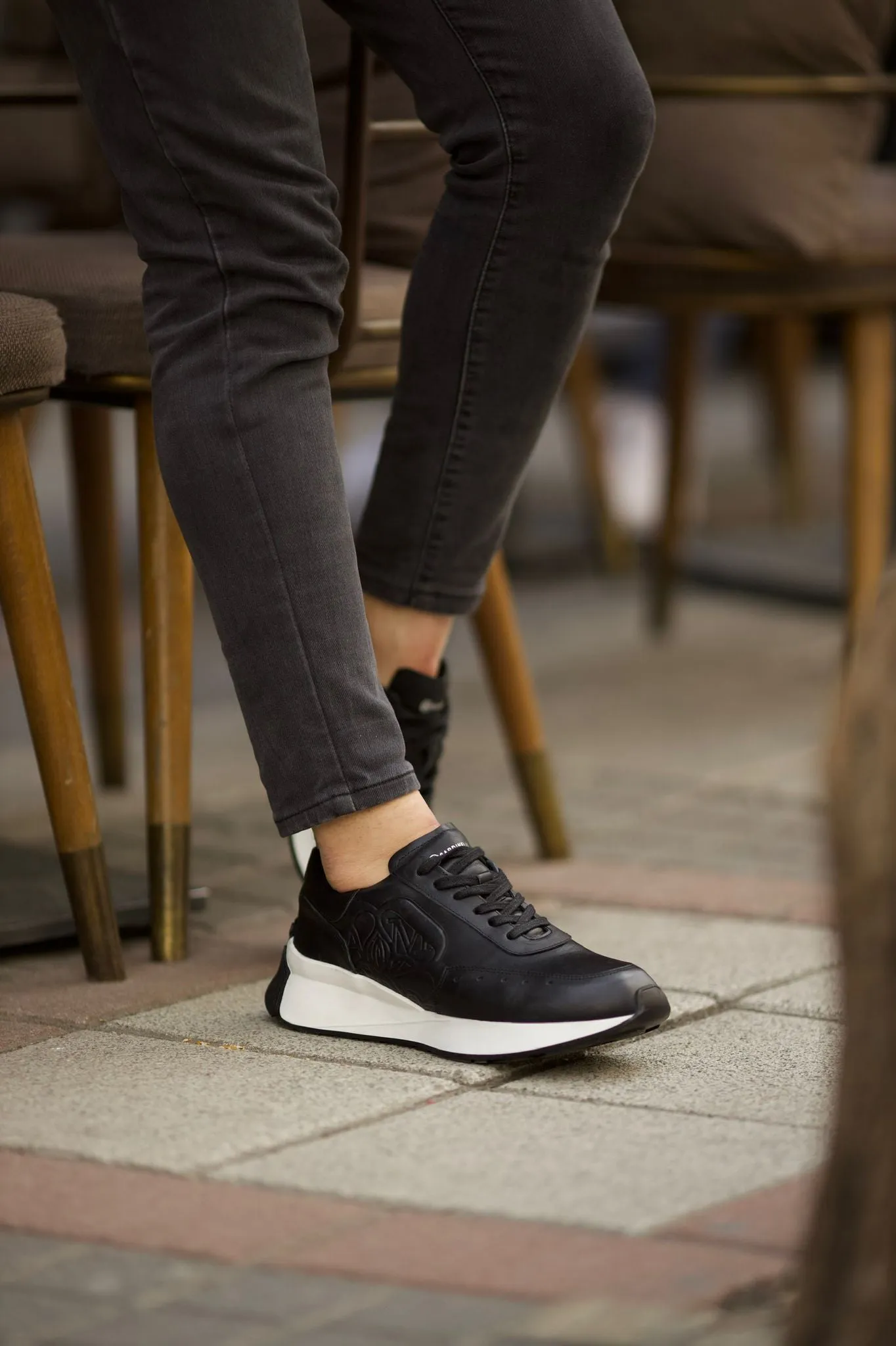 Romeo Eva Sole  Black Sneakers