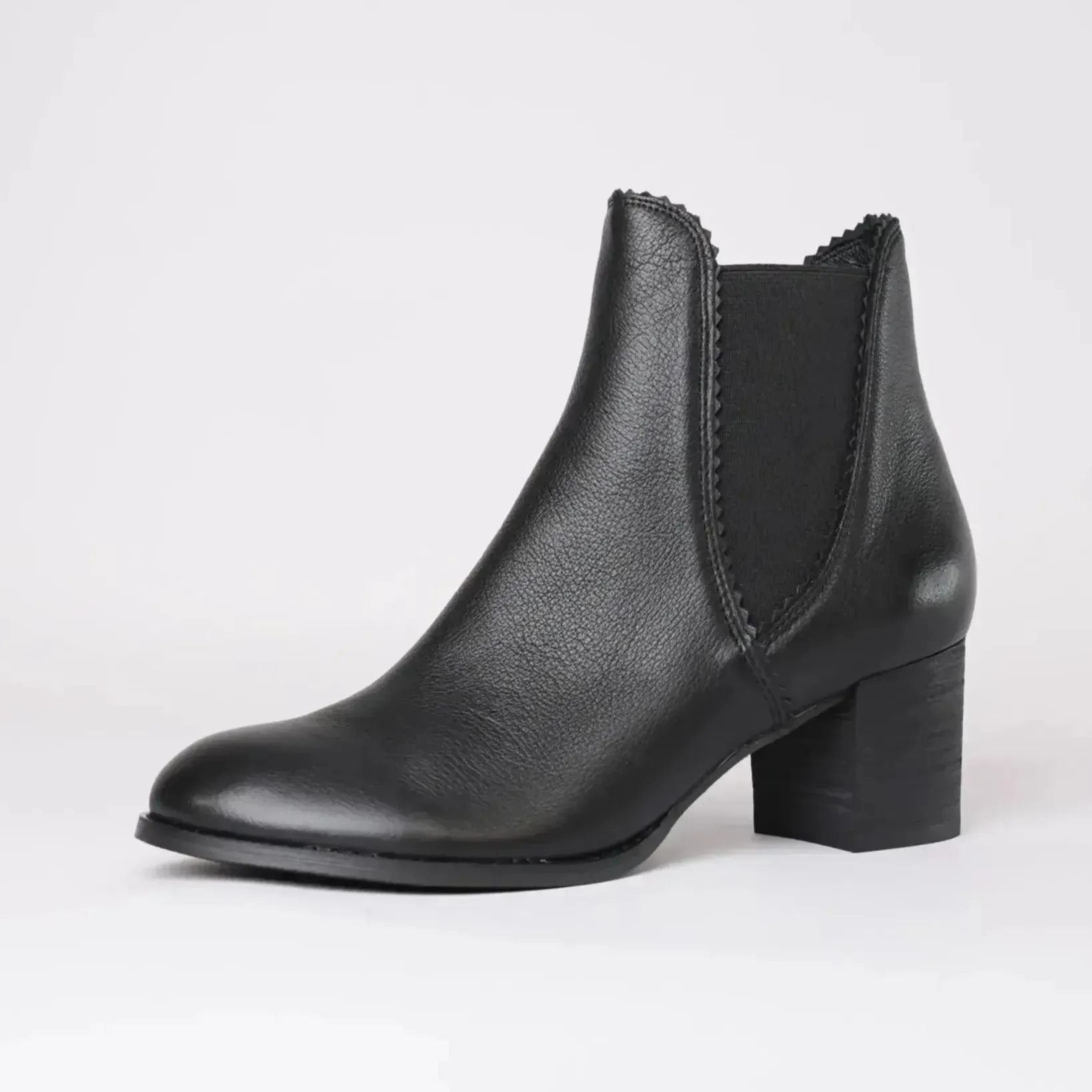 Sadore Black/Black Leather Ankle Boots