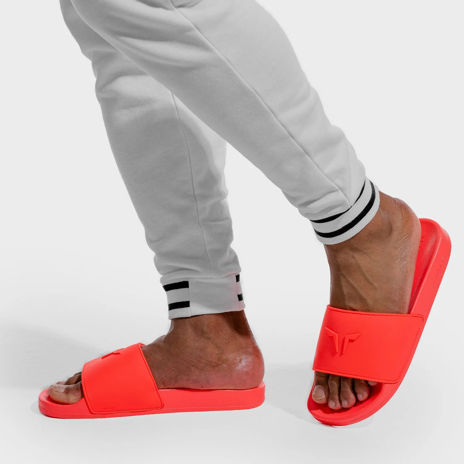 SQUATWOLF 3D Sliders - Men - Coral