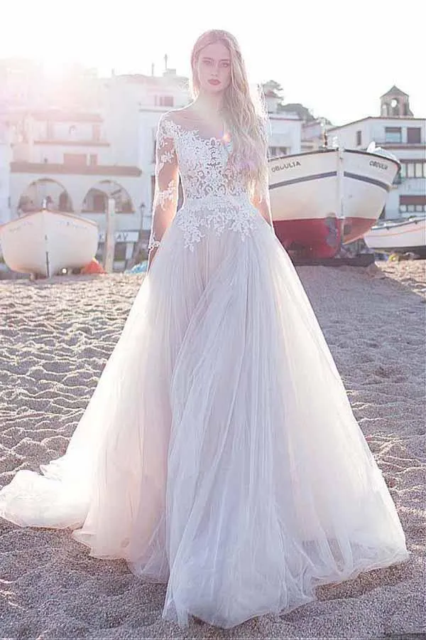 Tulle Scoop Neckline Beach Wedding Dress With Lace Appliques WD188