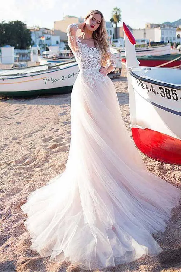 Tulle Scoop Neckline Beach Wedding Dress With Lace Appliques WD188