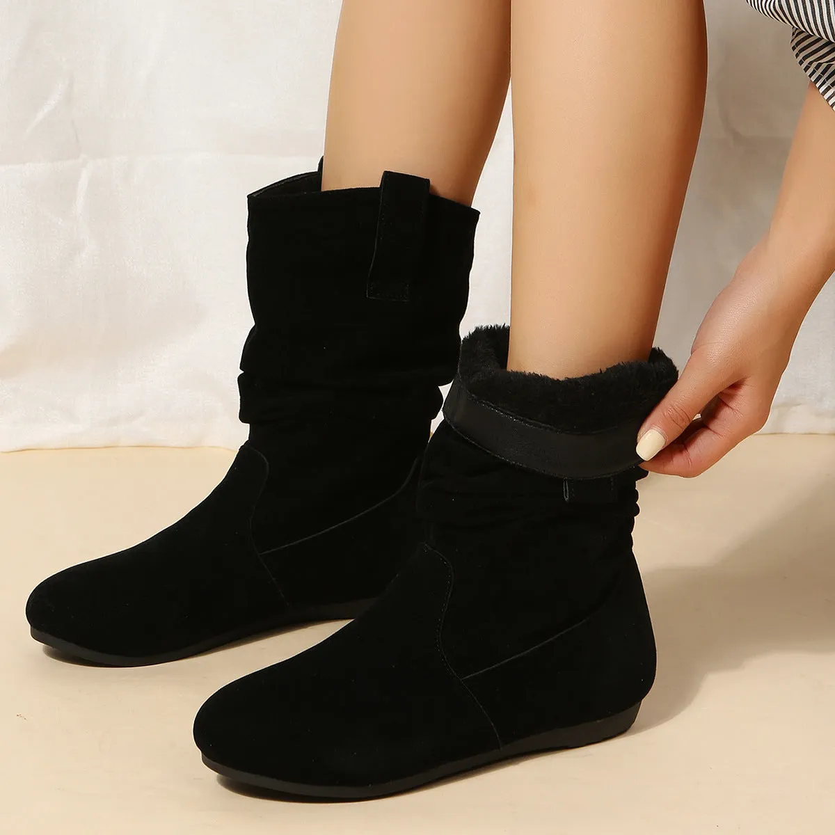 Women's flat slouchy mid calf boots